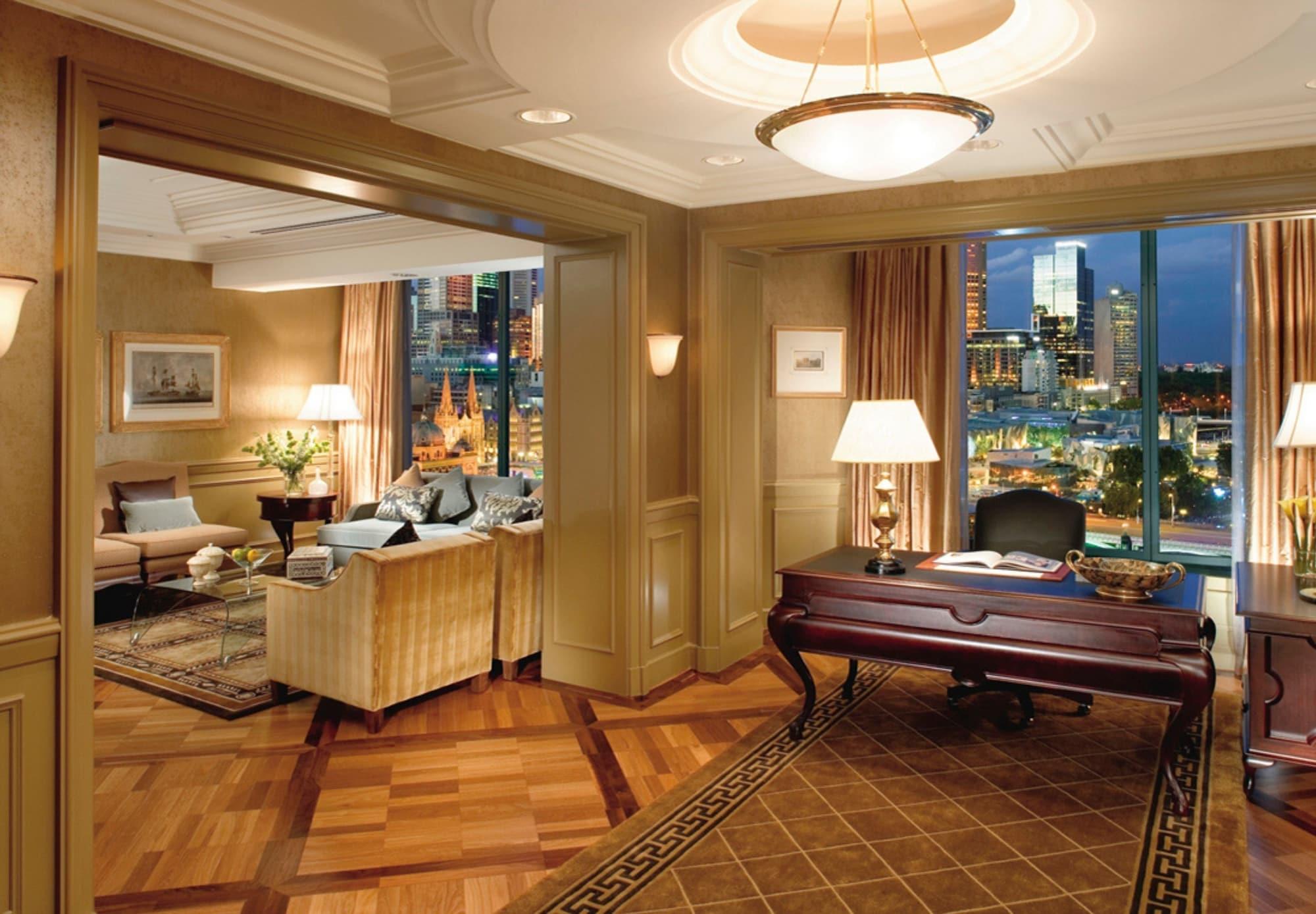 Hotel The Langham Melbourne Esterno foto A suite at the Four Seasons Hotel, New York City