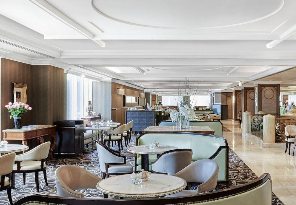 Hotel The Langham Melbourne Esterno foto The Club Lounge at the Ritz-Carlton, Kuala Lumpur