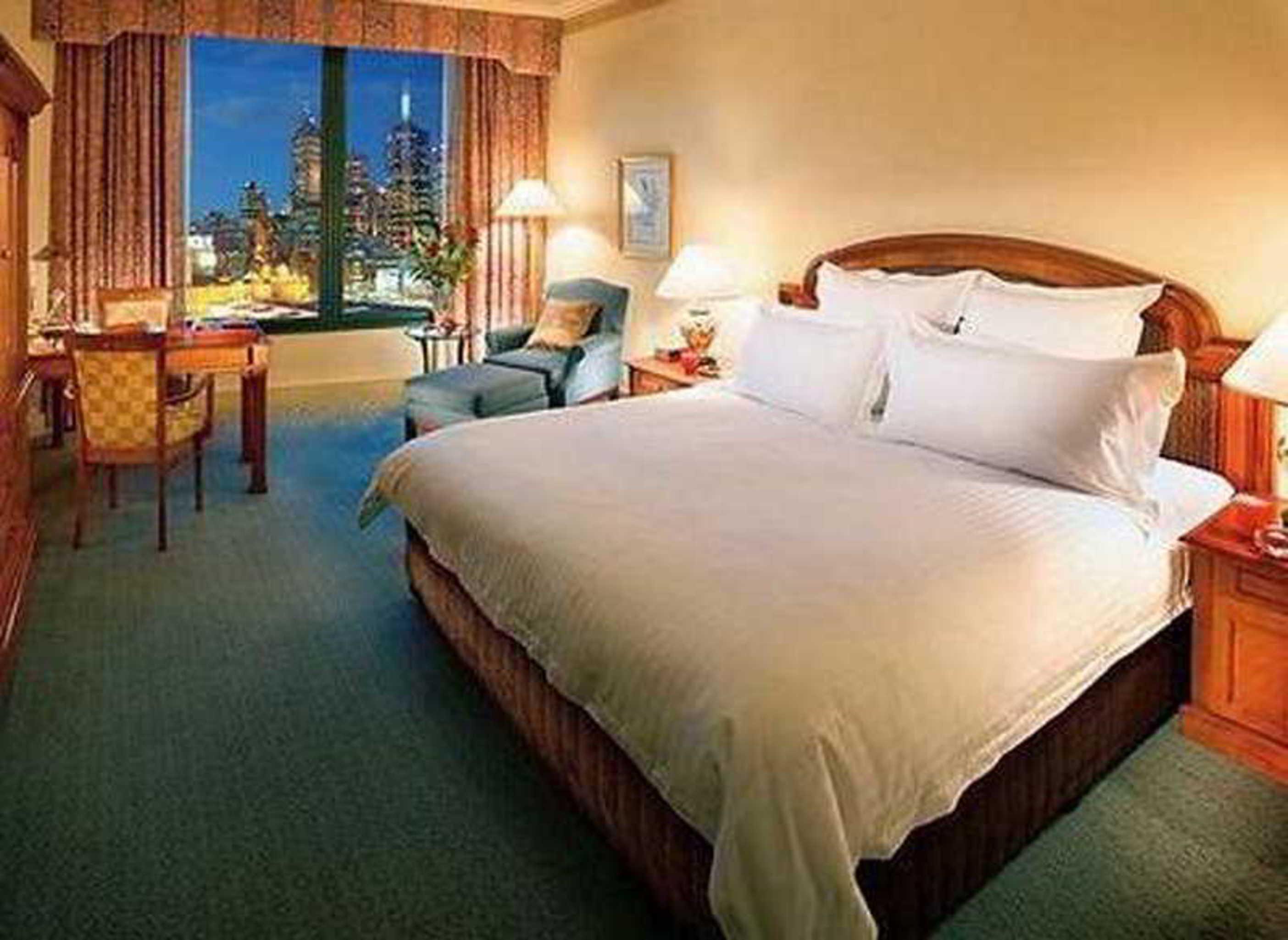 Hotel The Langham Melbourne Esterno foto A room at the InterContinental New York Le Méridien
