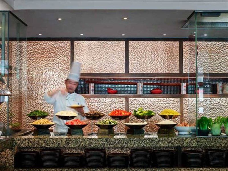 Hotel The Langham Melbourne Esterno foto A live kitchen at a hotel